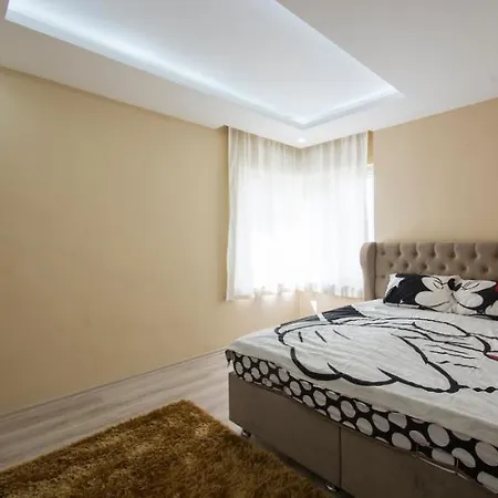Deniz Manzarali Havuzlu Ultralueks אנטליה